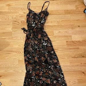 Abercrombie & Fitch XS Floral Mido Dress